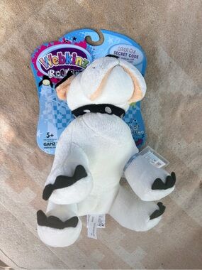 GANZ Webkinz Rockerz Bulldog Bad To The Bone Sealed Tag